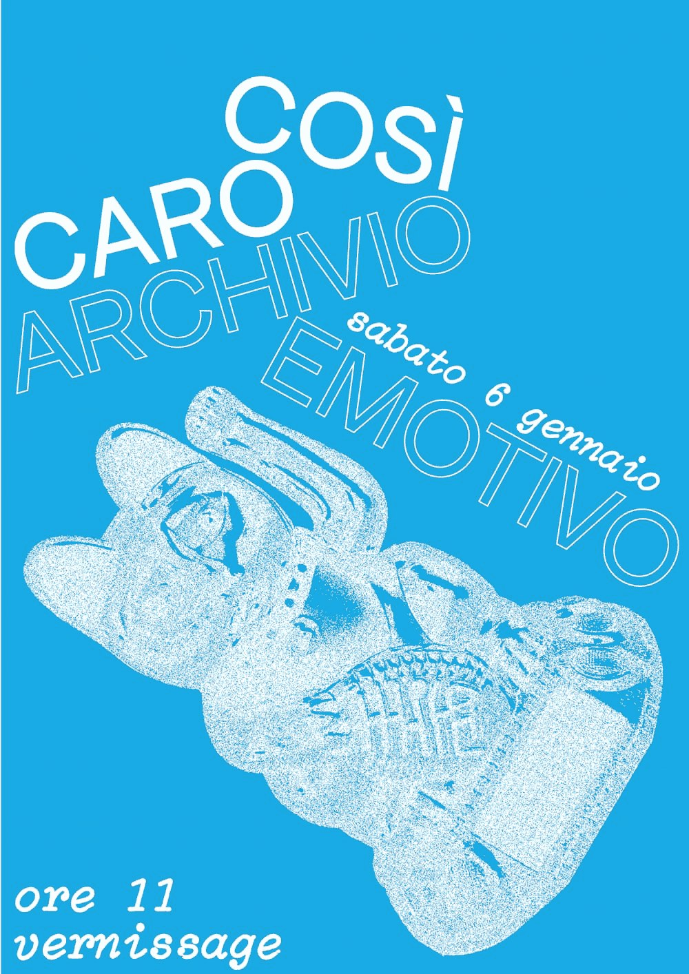 Poster blu con maneki neko sdraiato e testo ‘Così caro archivio emotivo’ e informazioni evento